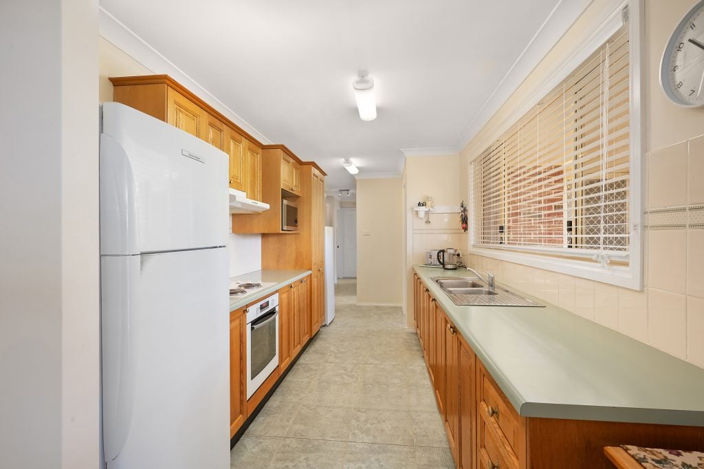 6 Newton Way, Winmalee NSW 2777 — photo 3