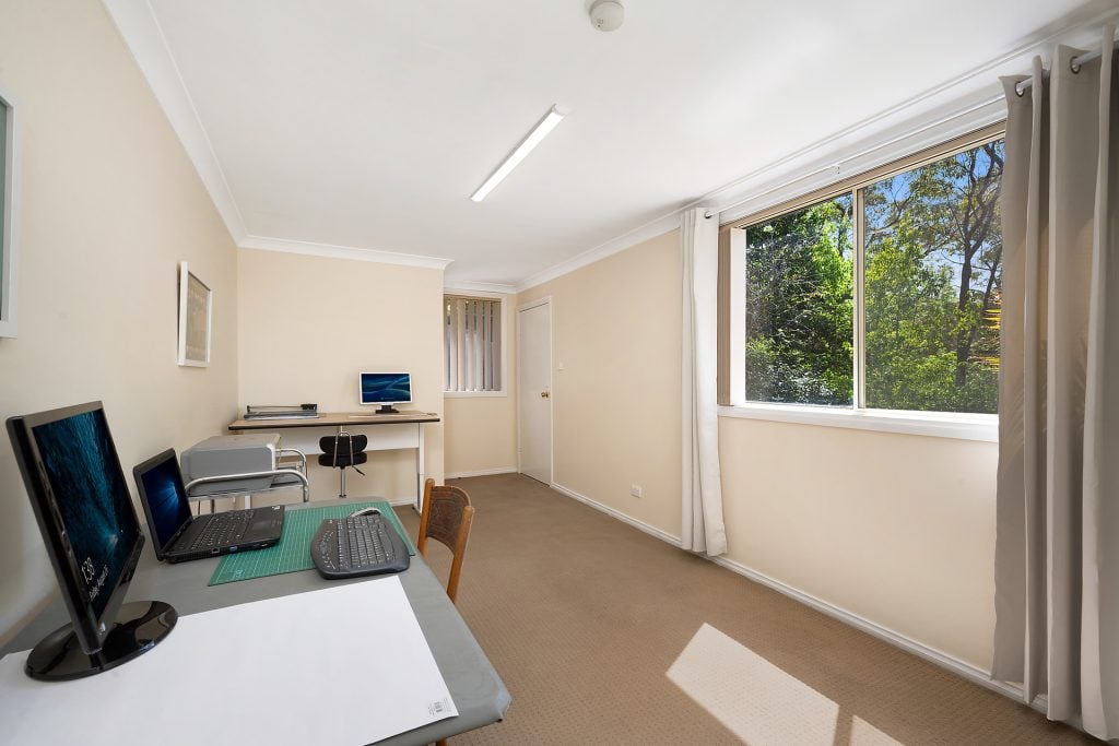 6 Newton Way, Winmalee NSW 2777 — photo 5