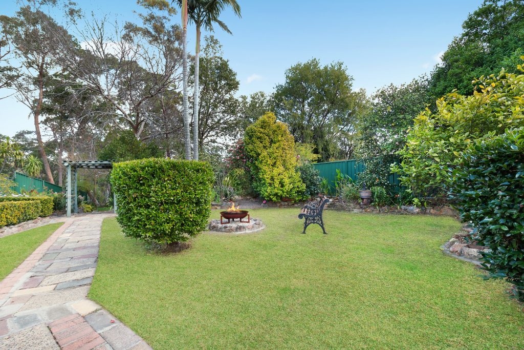 23 Lalor Drive, Springwood NSW 2777 — photo 8