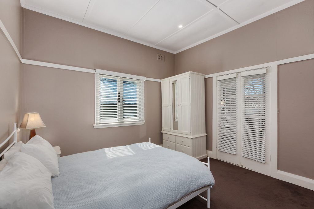 20 Boomerang Road, Springwood NSW 2777 — photo 5