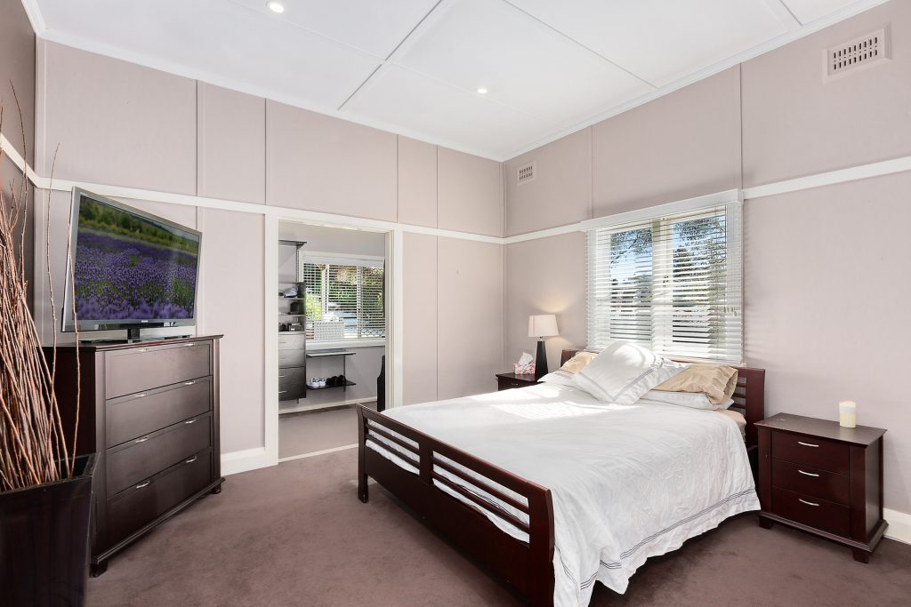 20 Boomerang Road, Springwood NSW 2777 — photo 8