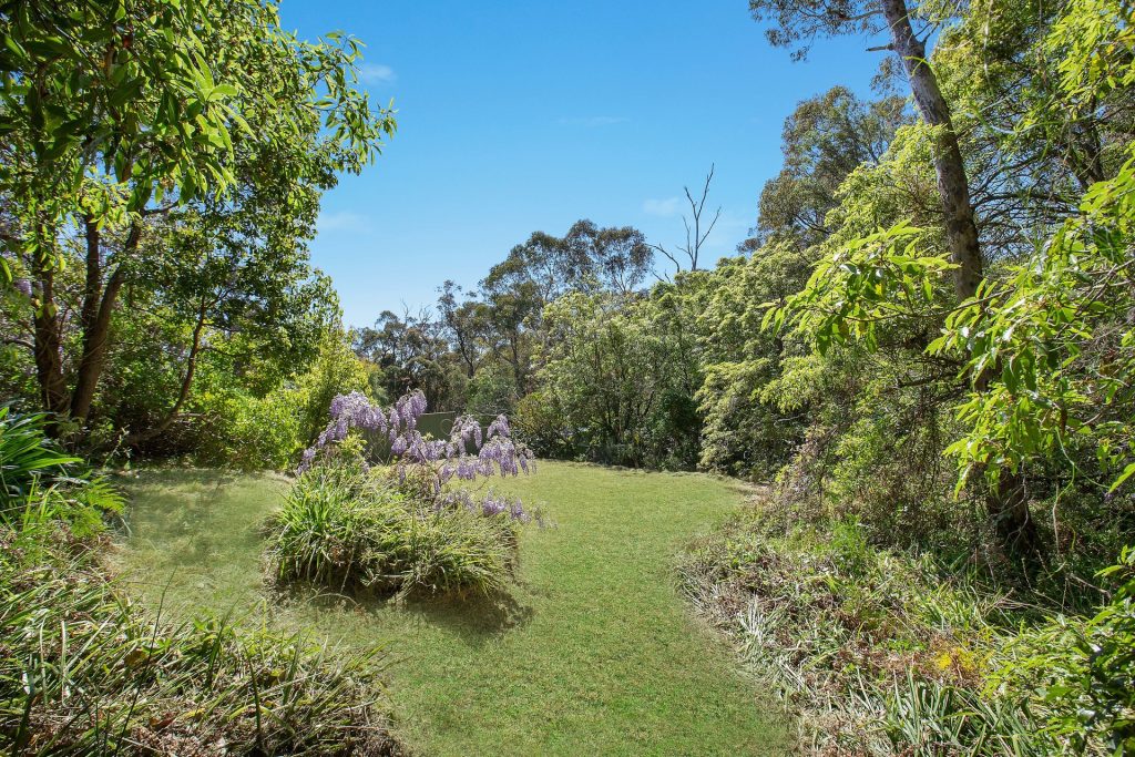 3 Glen Street, Woodford NSW 2778 — photo 5