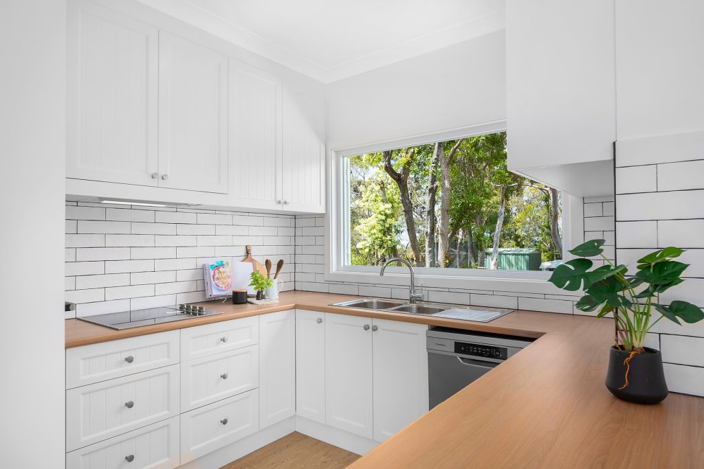 78 St Georges Crescent, Faulconbridge NSW 2776 — photo 3