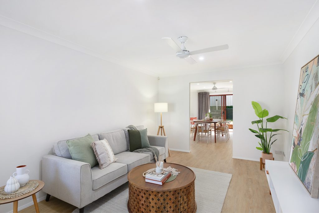 6 Harwood Circuit, Glenmore Park NSW 2745 — photo 2