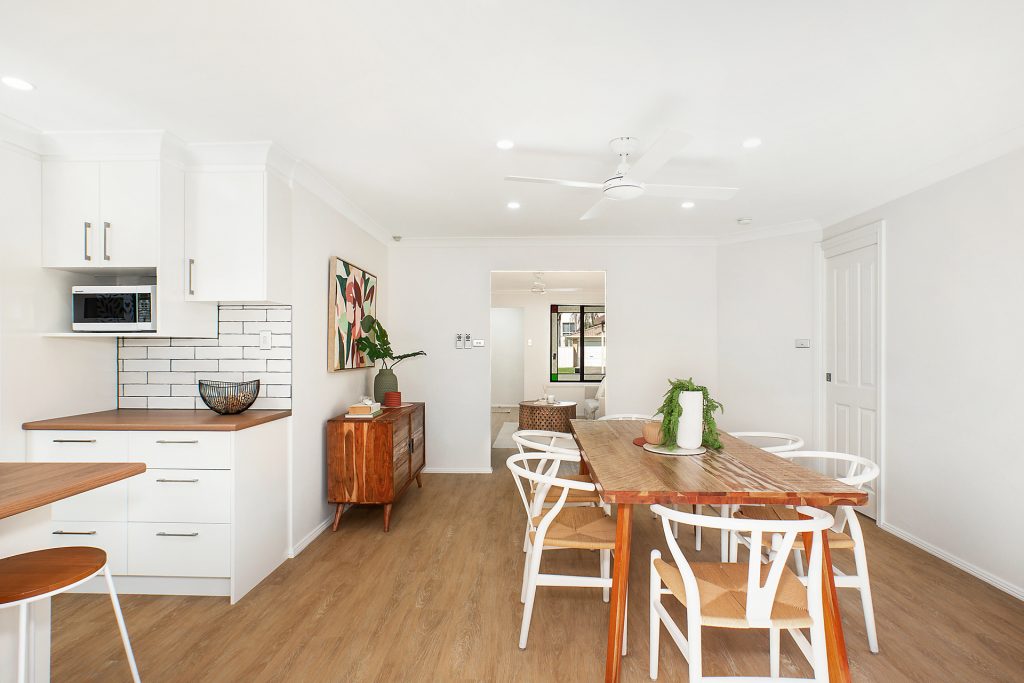 6 Harwood Circuit, Glenmore Park NSW 2745 — photo 4