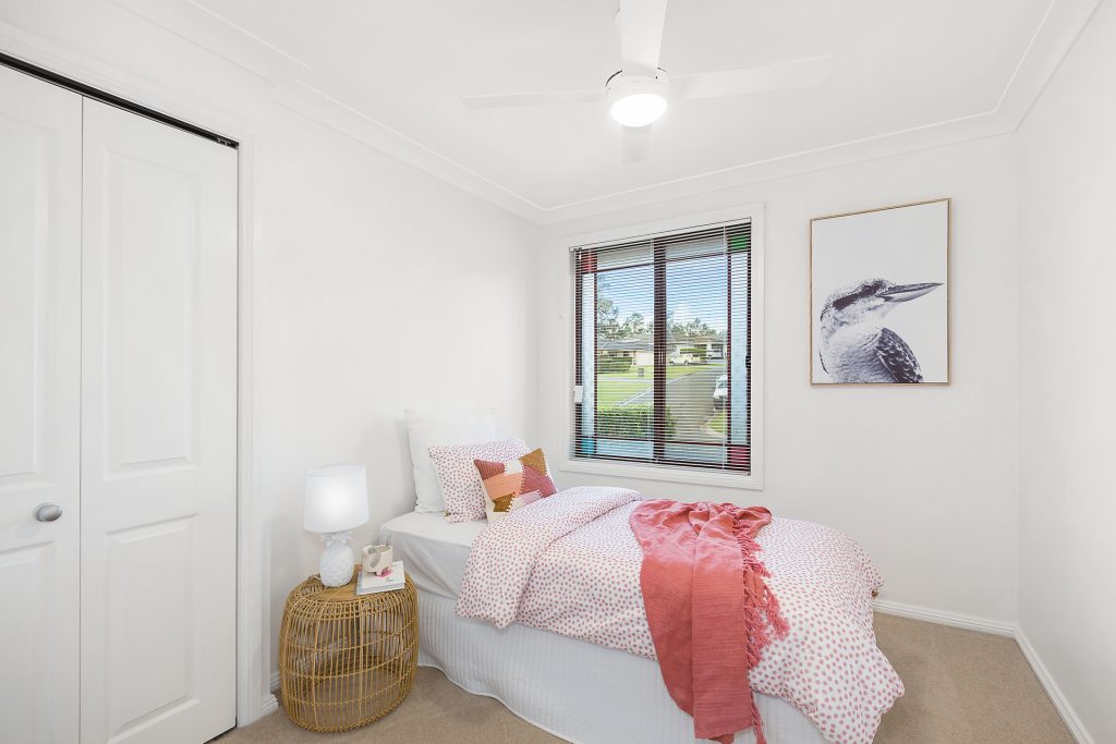 6 Harwood Circuit, Glenmore Park NSW 2745 — photo 7