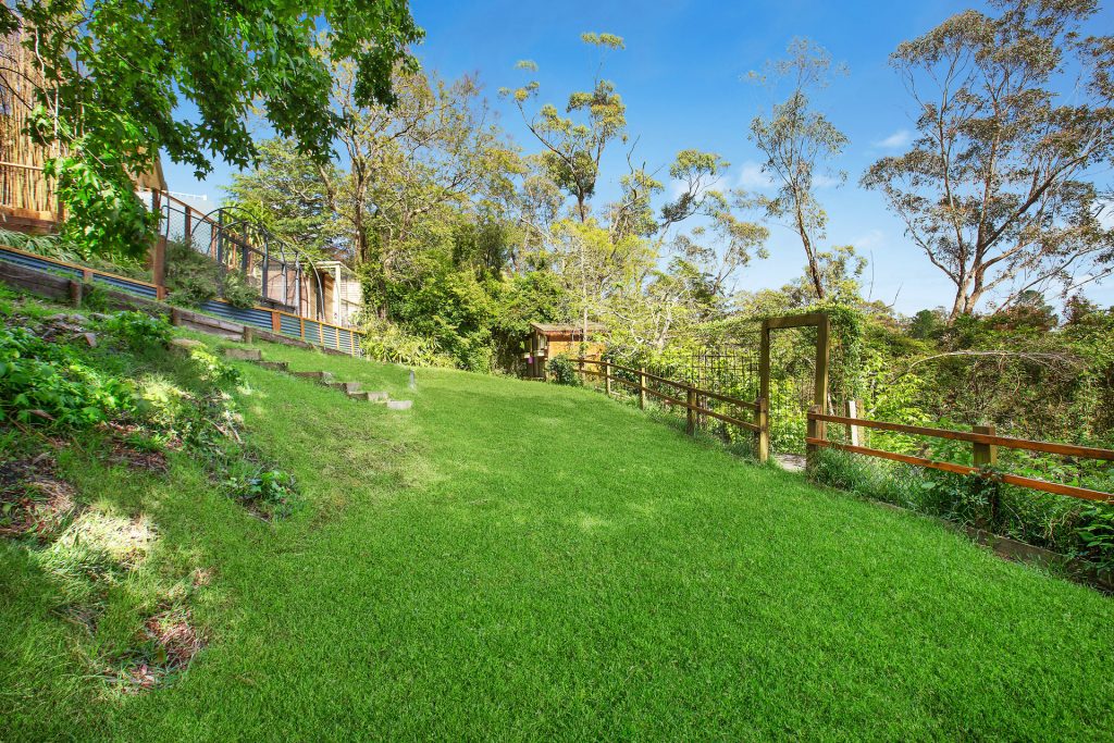 30 Liggins Road, Hazelbrook NSW 2779 — photo 8