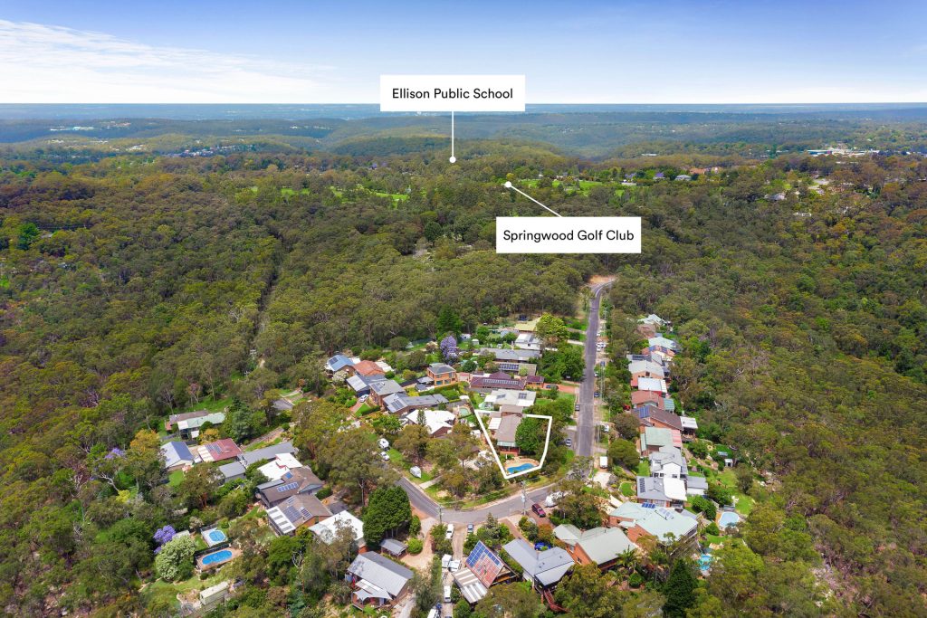 17 Fairways Crescent, Springwood NSW 2777 — photo 14