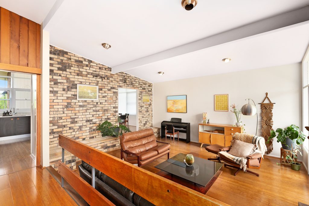 498 Great Western Highway, Faulconbridge NSW 2776 — photo 2