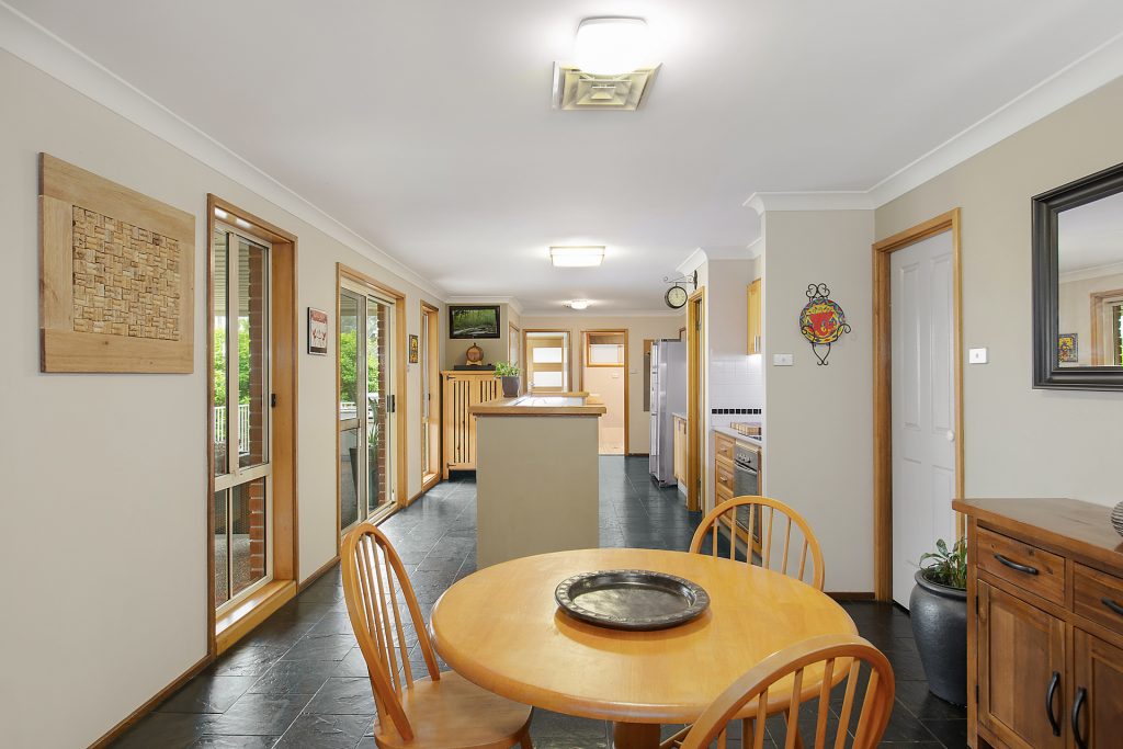 24 Grand View Drive, Mount Riverview NSW 2774 — photo 4