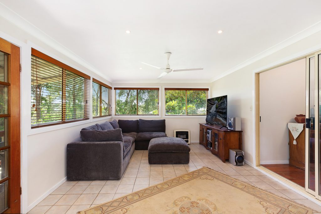 46 Spurwood Road, Warrimoo NSW 2774 — photo 2