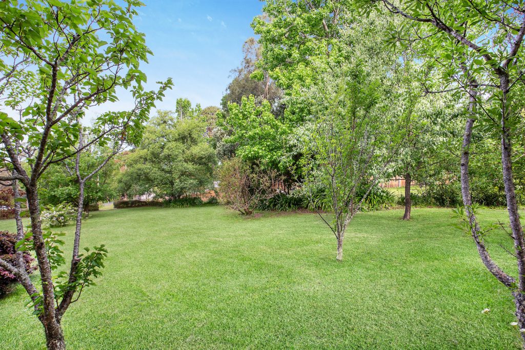 2A Oakura Avenue, Woodford NSW 2778 — photo 2