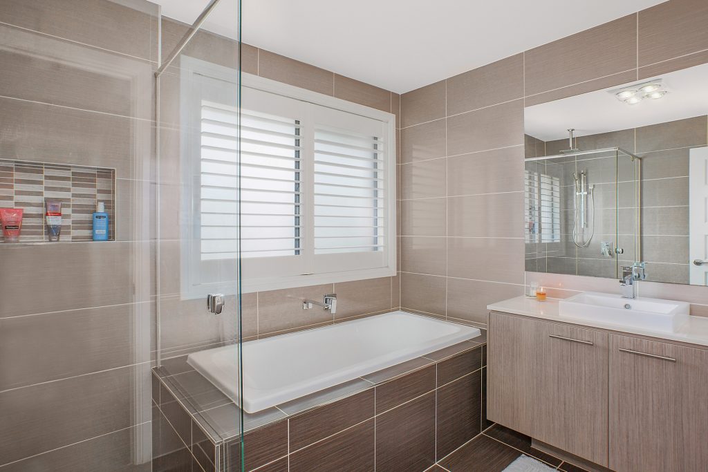 42 Burns Road, Springwood NSW 2777 — photo 10