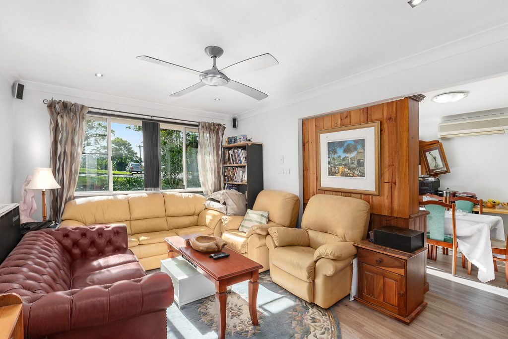 11 Illingworth Road, Yellow Rock NSW 2777 — photo 2