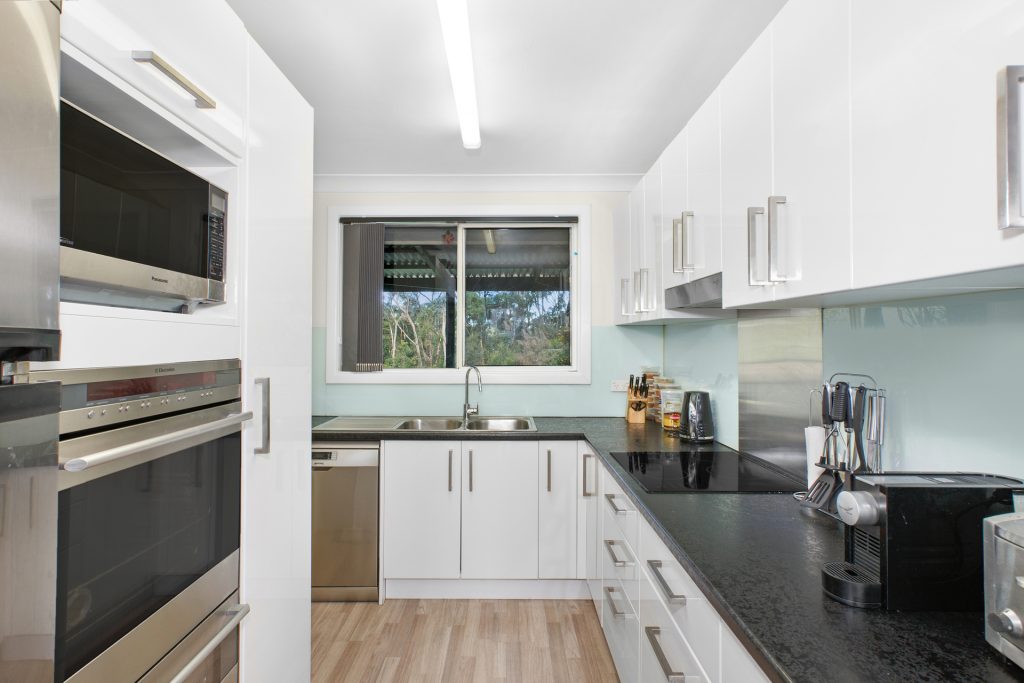 11 Illingworth Road, Yellow Rock NSW 2777 — photo 3