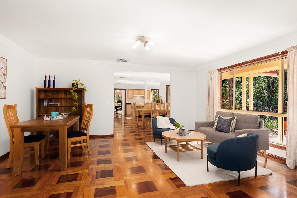 28 Hilton Road, Springwood NSW 2777 — photo 2