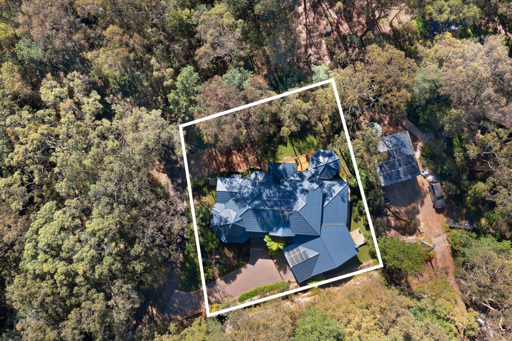 28 Hilton Road, Springwood NSW 2777 — photo 12