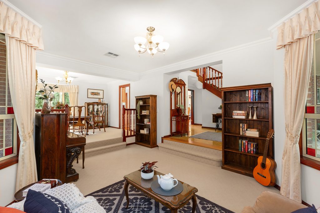 28 Hilton Road, Springwood NSW 2777 — photo 5