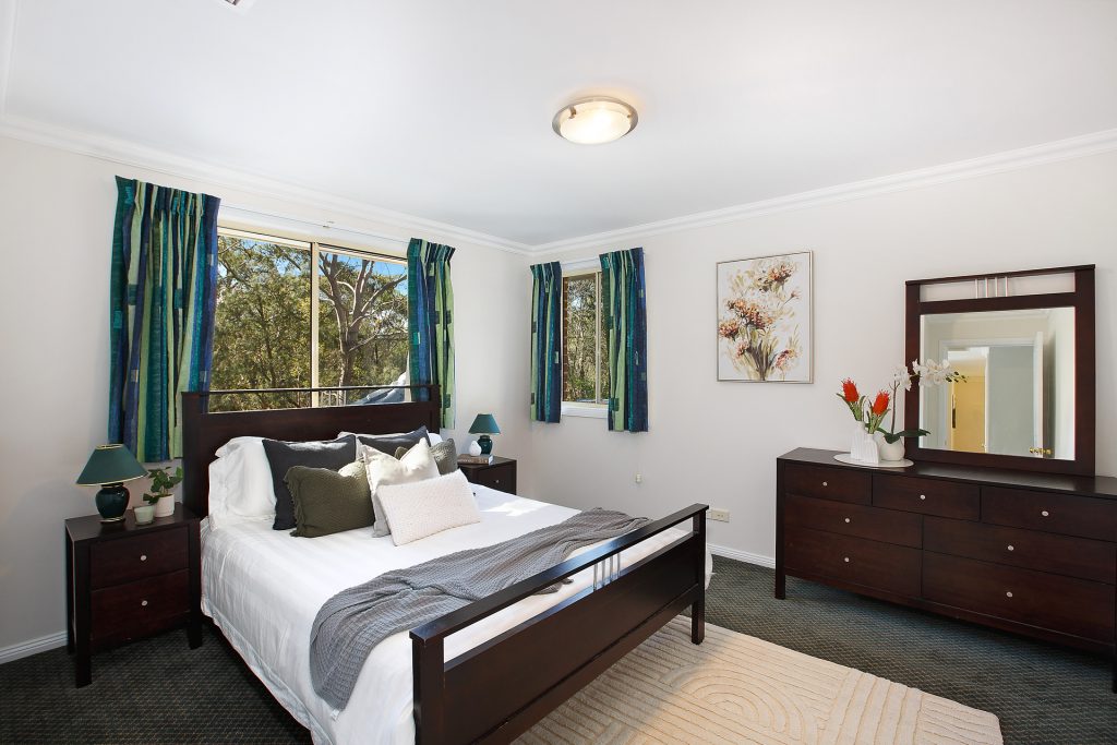 28 Hilton Road, Springwood NSW 2777 — photo 9