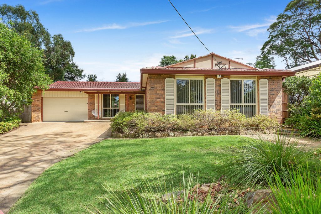 50 Centre Crescent, Blaxland NSW 2774