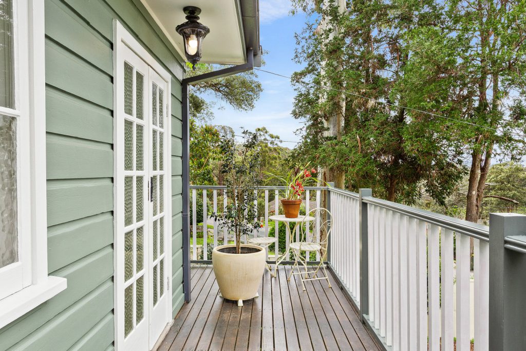 22 Boomerang Road, Springwood NSW 2777 — photo 2