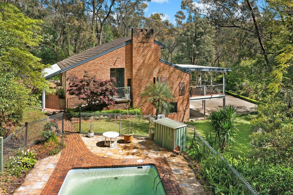10 Pentlands Drive, Winmalee NSW 2777 — photo 14