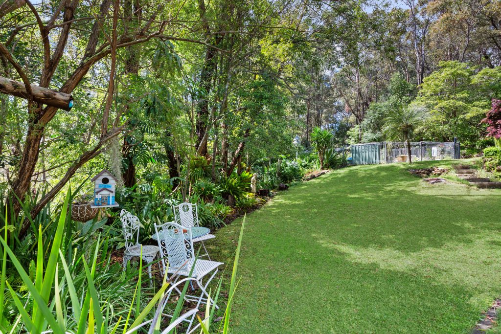 10 Pentlands Drive, Winmalee NSW 2777 — photo 15