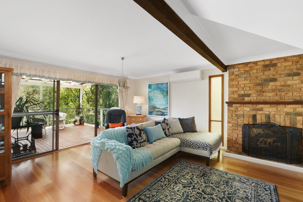 10 Pentlands Drive, Winmalee NSW 2777 — photo 4