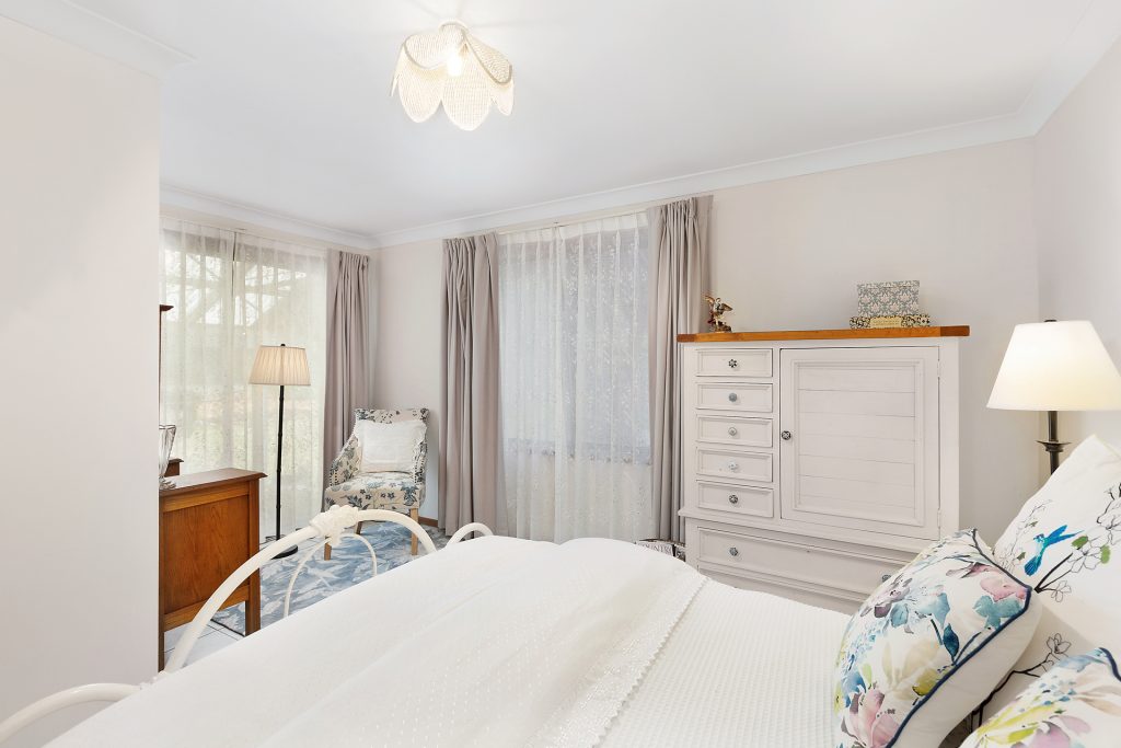 10 Pentlands Drive, Winmalee NSW 2777 — photo 7