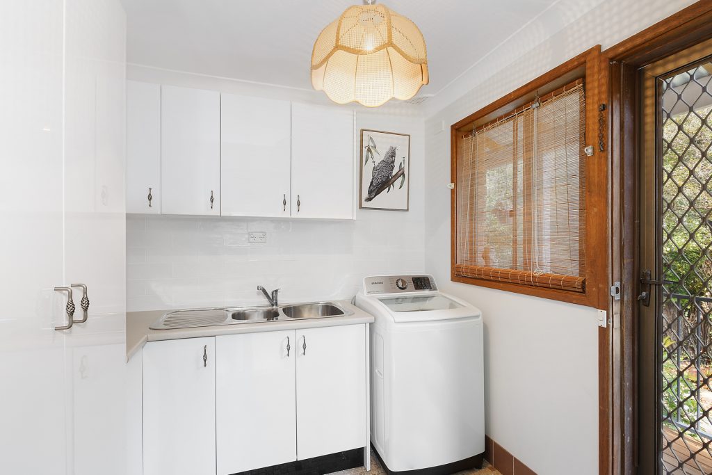 10 Pentlands Drive, Winmalee NSW 2777 — photo 10