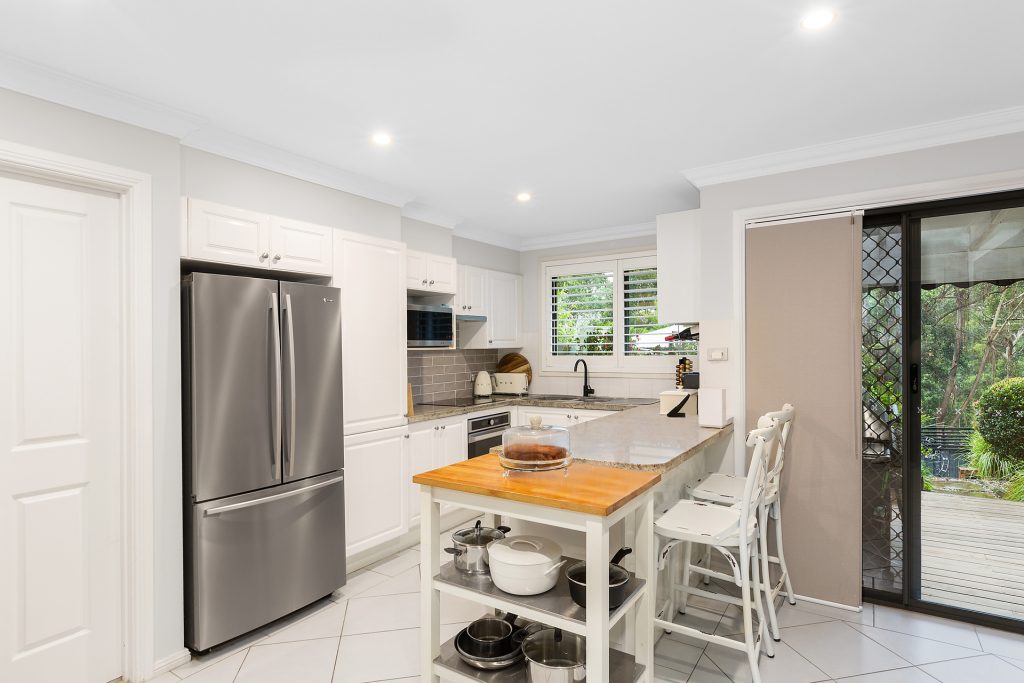 42 Wattlecliffe Drive, Blaxland NSW 2774 — photo 4