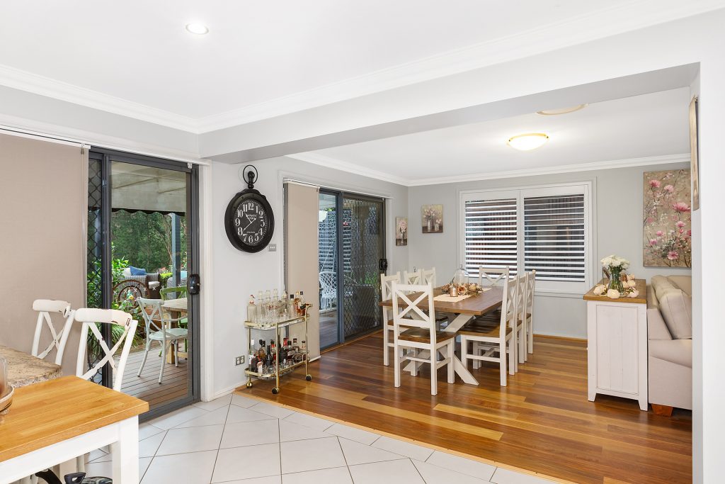 42 Wattlecliffe Drive, Blaxland NSW 2774 — photo 5