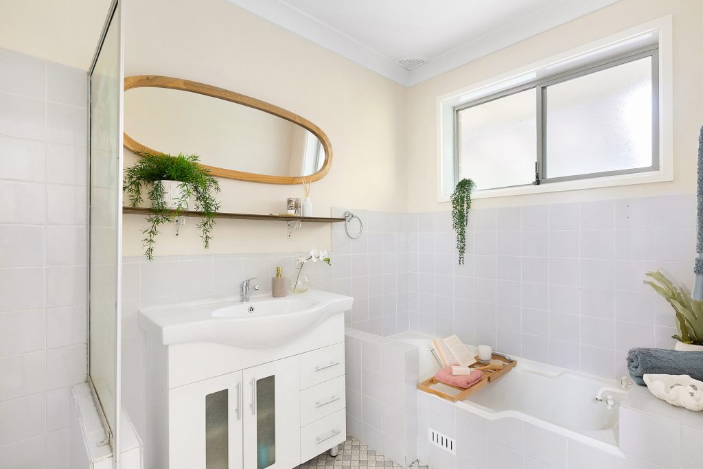 90 St Georges Crescent, Faulconbridge NSW 2776 — photo 8