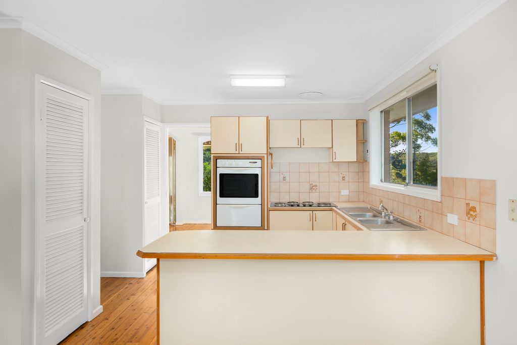 51 Bunnal Avenue, Winmalee NSW 2777 — photo 5