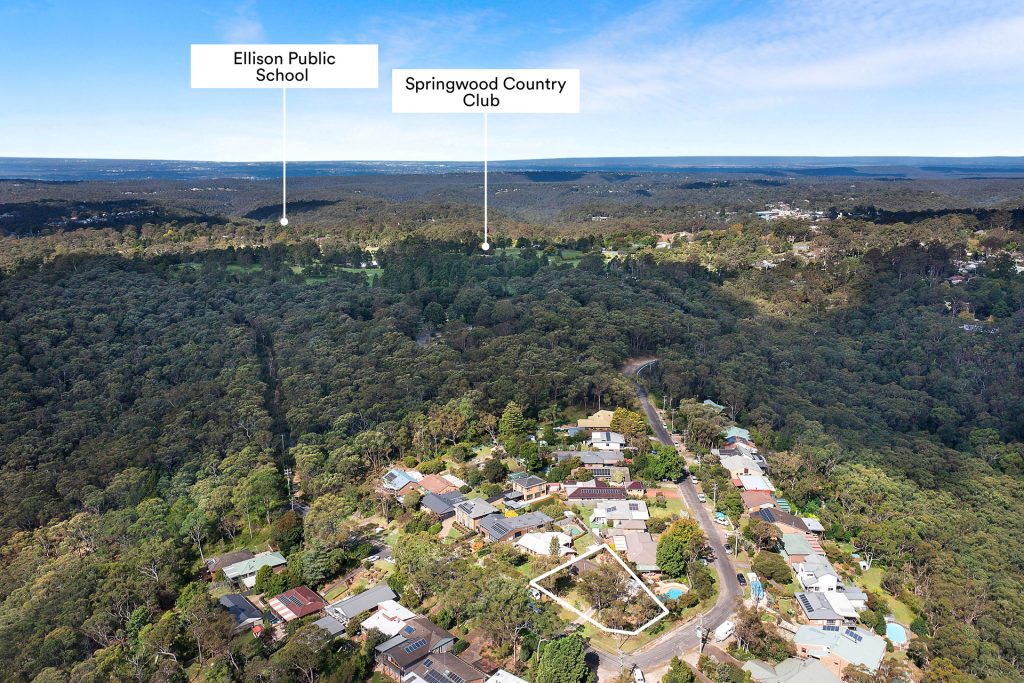 19 Fairways Crescent, Springwood NSW 2777 — photo 11