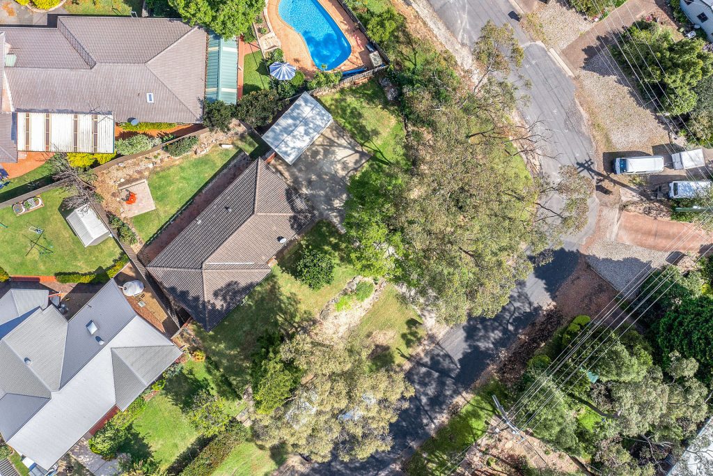 19 Fairways Crescent, Springwood NSW 2777 — photo 12