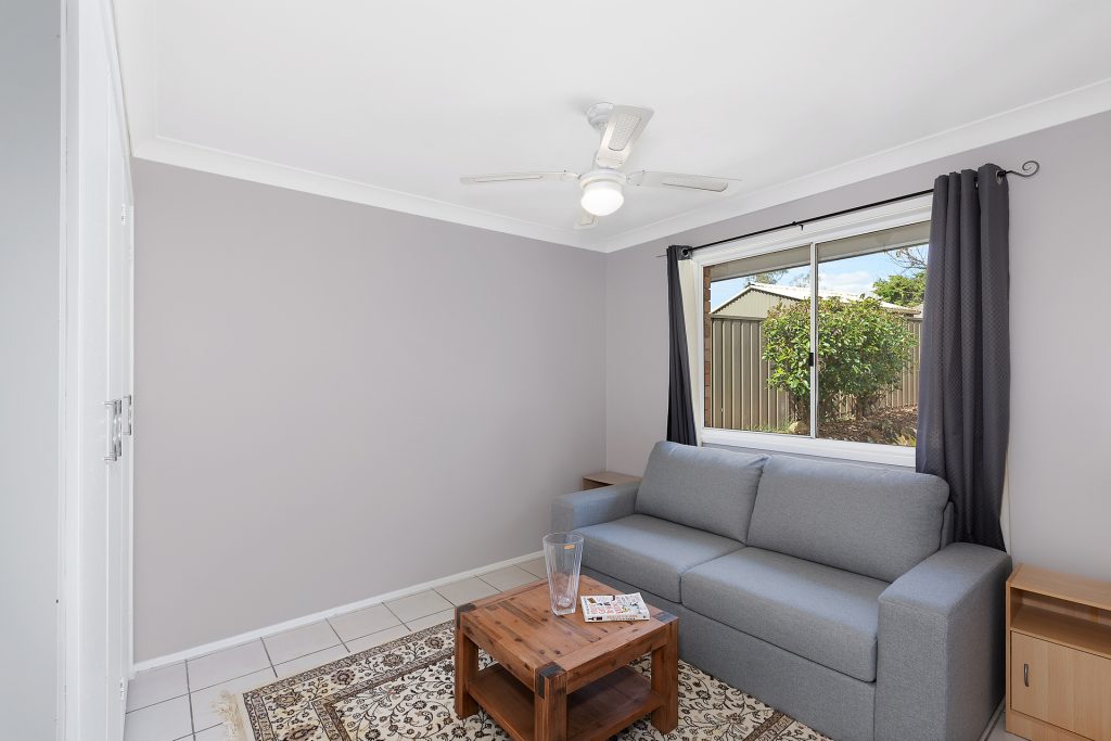 19 Fairways Crescent, Springwood NSW 2777 — photo 7