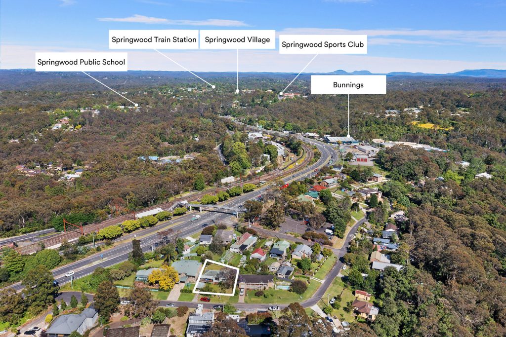 8 Wyoming Avenue, Valley Heights NSW 2777 — photo 11