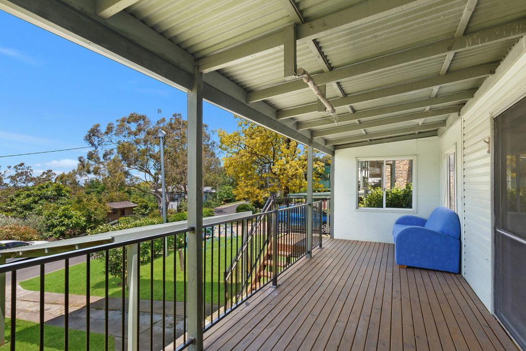 8 Wyoming Avenue, Valley Heights NSW 2777 — photo 8