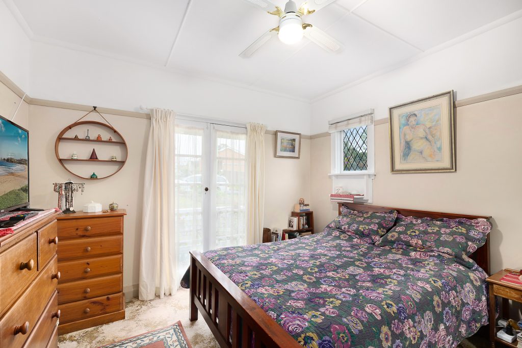 3 Paterson Road, Springwood NSW 2777 — photo 5