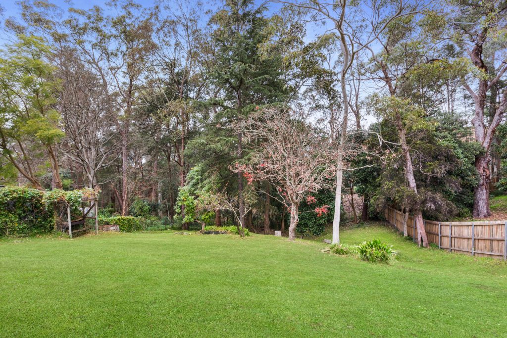 3 Paterson Road, Springwood NSW 2777 — photo 8
