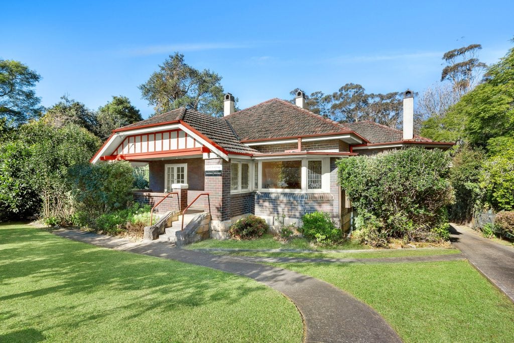 90 Macquarie Road, Springwood NSW 2777