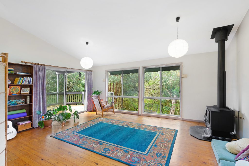 96 Bee Farm Road, Springwood NSW 2777 — photo 3