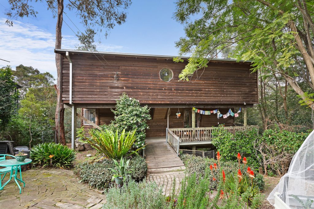 96 Bee Farm Road, Springwood NSW 2777 — photo 10