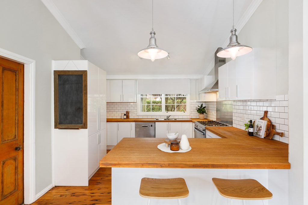 3 Charles Street, Springwood NSW 2777 — photo 4
