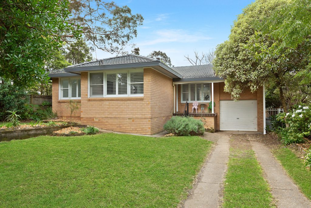 12 Valley Road, Hazelbrook NSW 2779