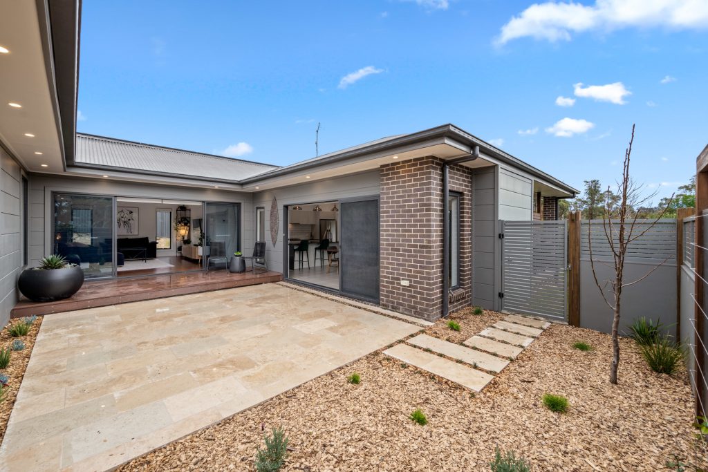 136 Singles Ridge Road, Winmalee NSW 2777 — photo 13