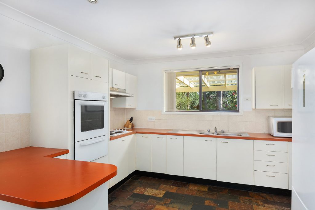 43A Farm Road, Springwood NSW 2777 — photo 2