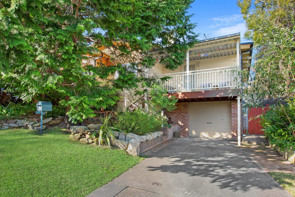 6 Short Street, Springwood NSW 2777