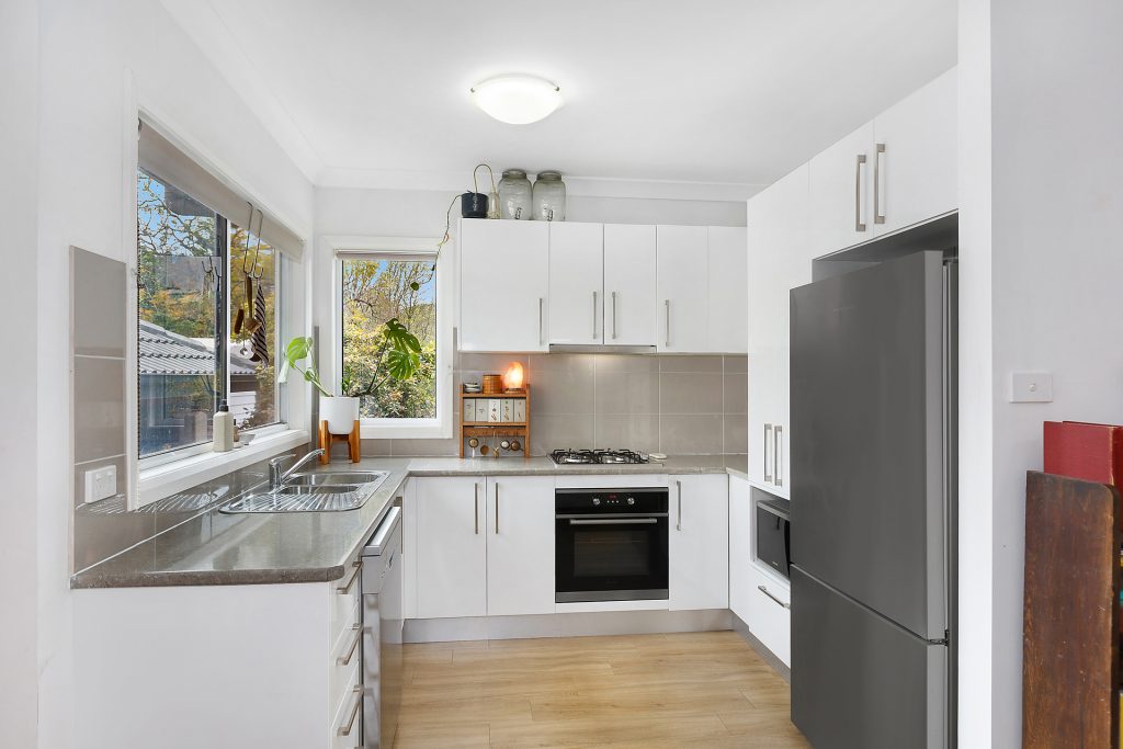 18 Cathy Street, Blaxland NSW 2774 — photo 11